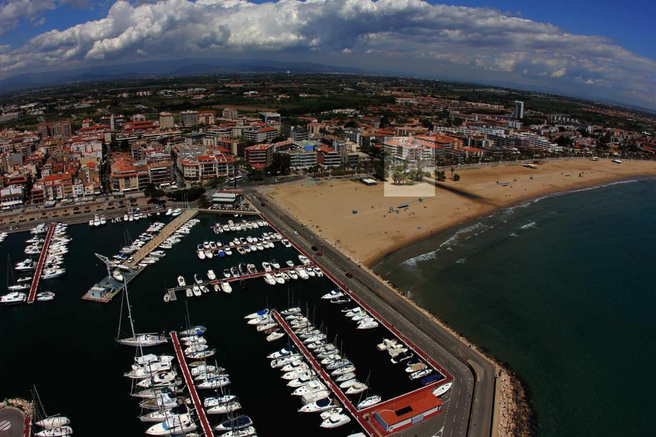 Aquarium - Only Families Apartman Cambrils Kültér fotó